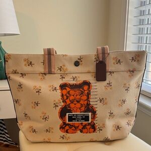 Coach Vandal Gummy Bear Floral Print Canvas Tote